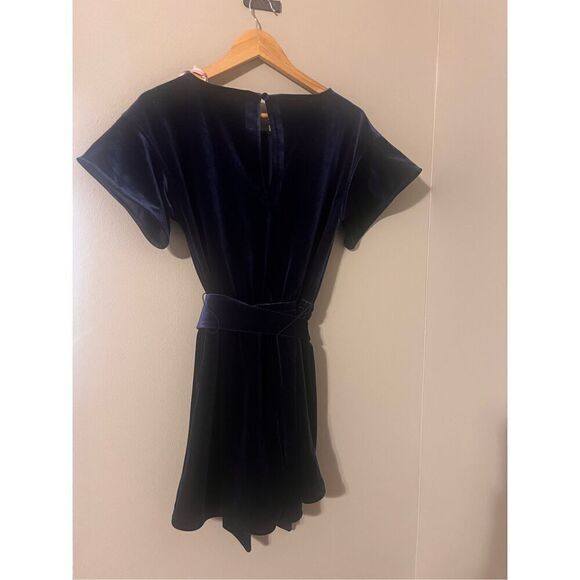 Vineyard Vines Size XS Bow Waist Velvet Romper Dark Blue Holiday Cocktail Party - Picture 11 of 12